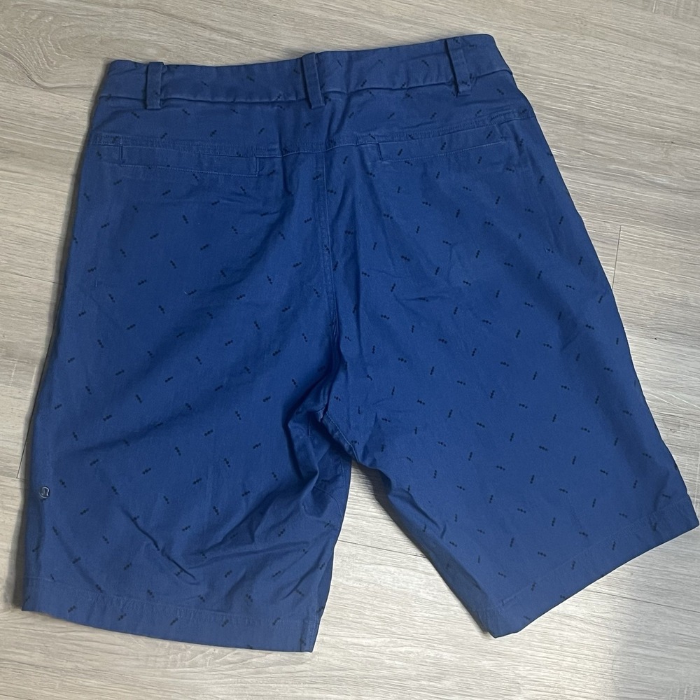 Lululemon Athletic 32 Blue Flat Front Chino Shorts Men's Large Pockets Golf - Picture 2 of 6